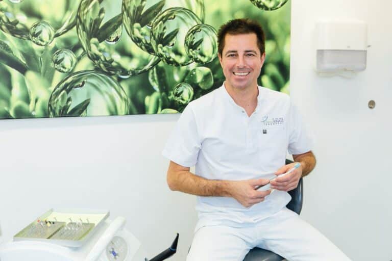 Portrait von Dr. Bernd Kinast mit direktem Blick in die Kamera.